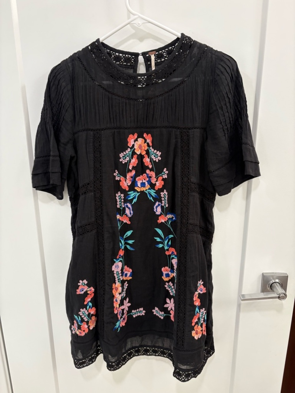 Free People Perfectly Victorian Black Cotton Embroidered Mini Dress Size XS - Picture 2 of 12